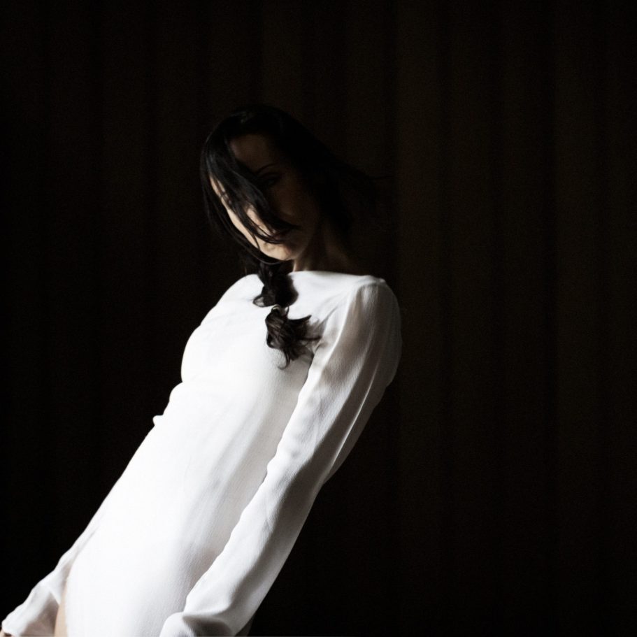 photo Balint Porneczi - Michiko Fou - performance artistique - Steph Cop - 8.0 - test